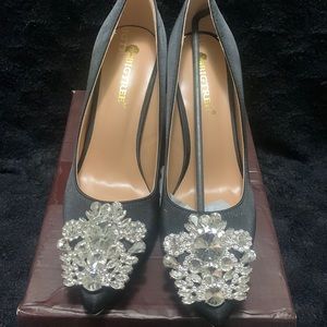 Women black/sliver heels